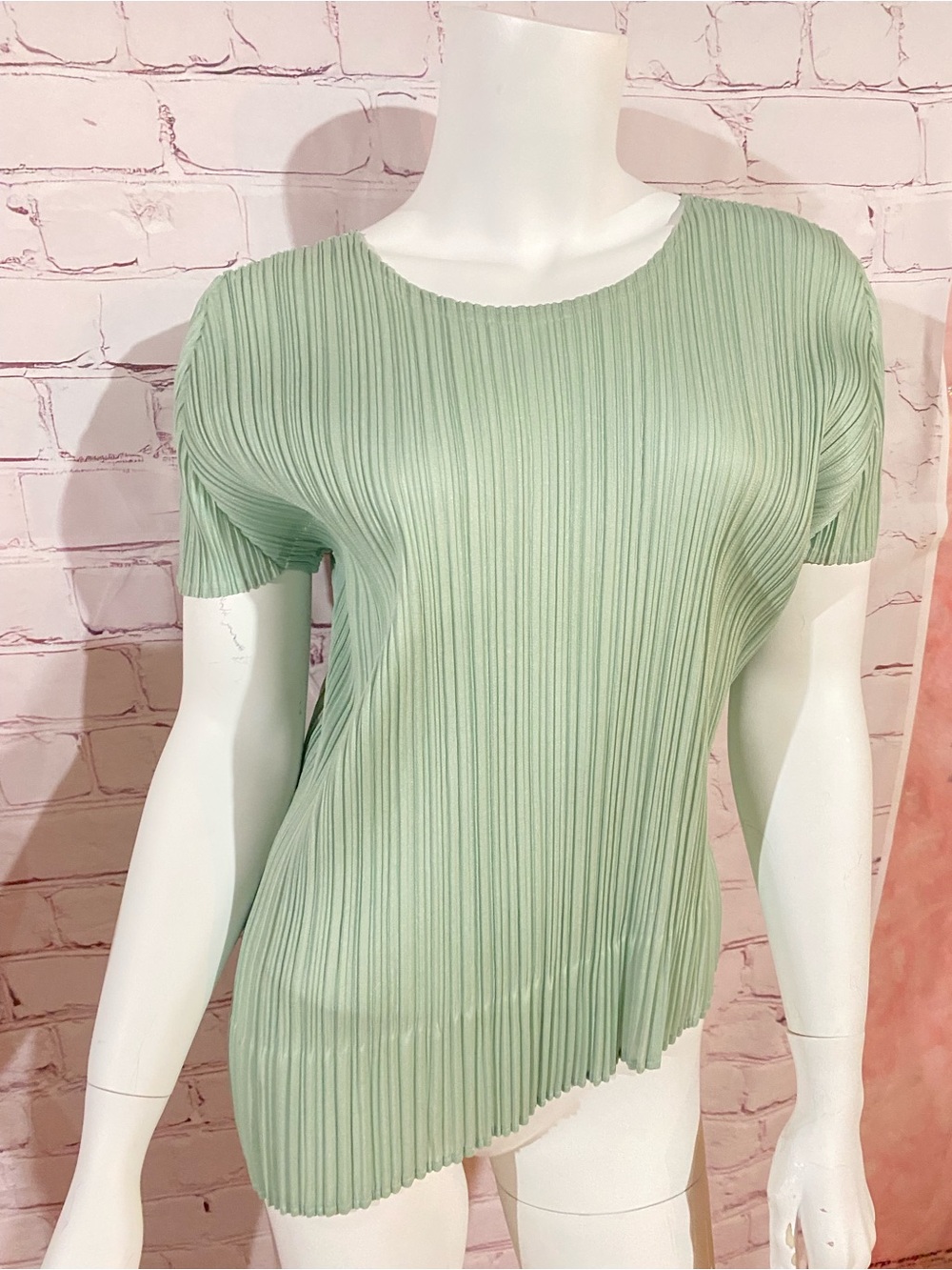 Issey Miyake- Pleats Please - Pastel Green Pleated Short-Sleeve asymmetrical